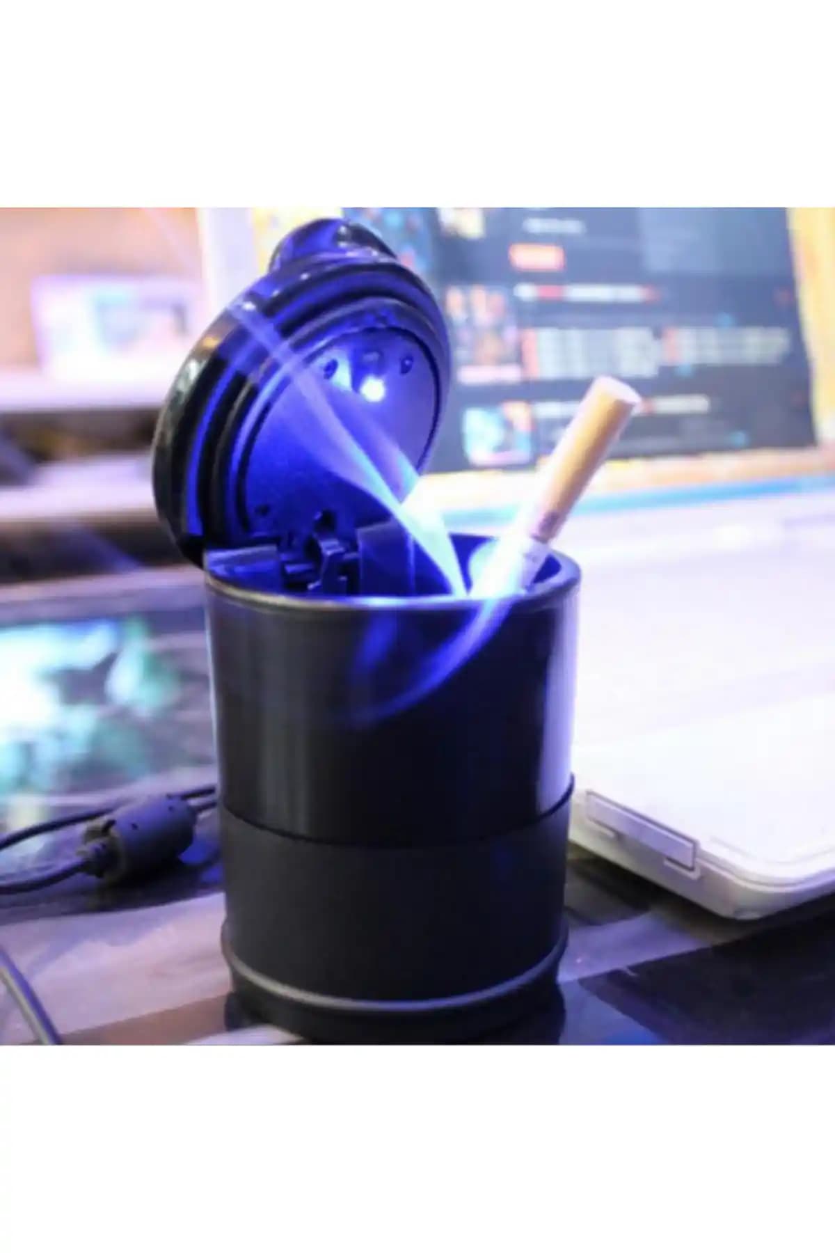 Autowise Araç İçi Oto Küllük: Estetik ve İşlevselliği Birleştiren Pratik Çözüm