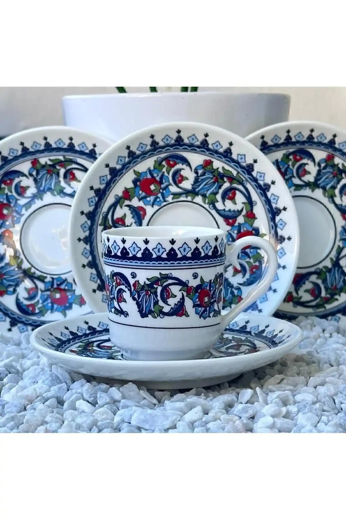 BİRSEV Topkapı Çini Desenli Porselen Kahve Fincan Takımı 6 Kişilik Geleneksel Tasarım