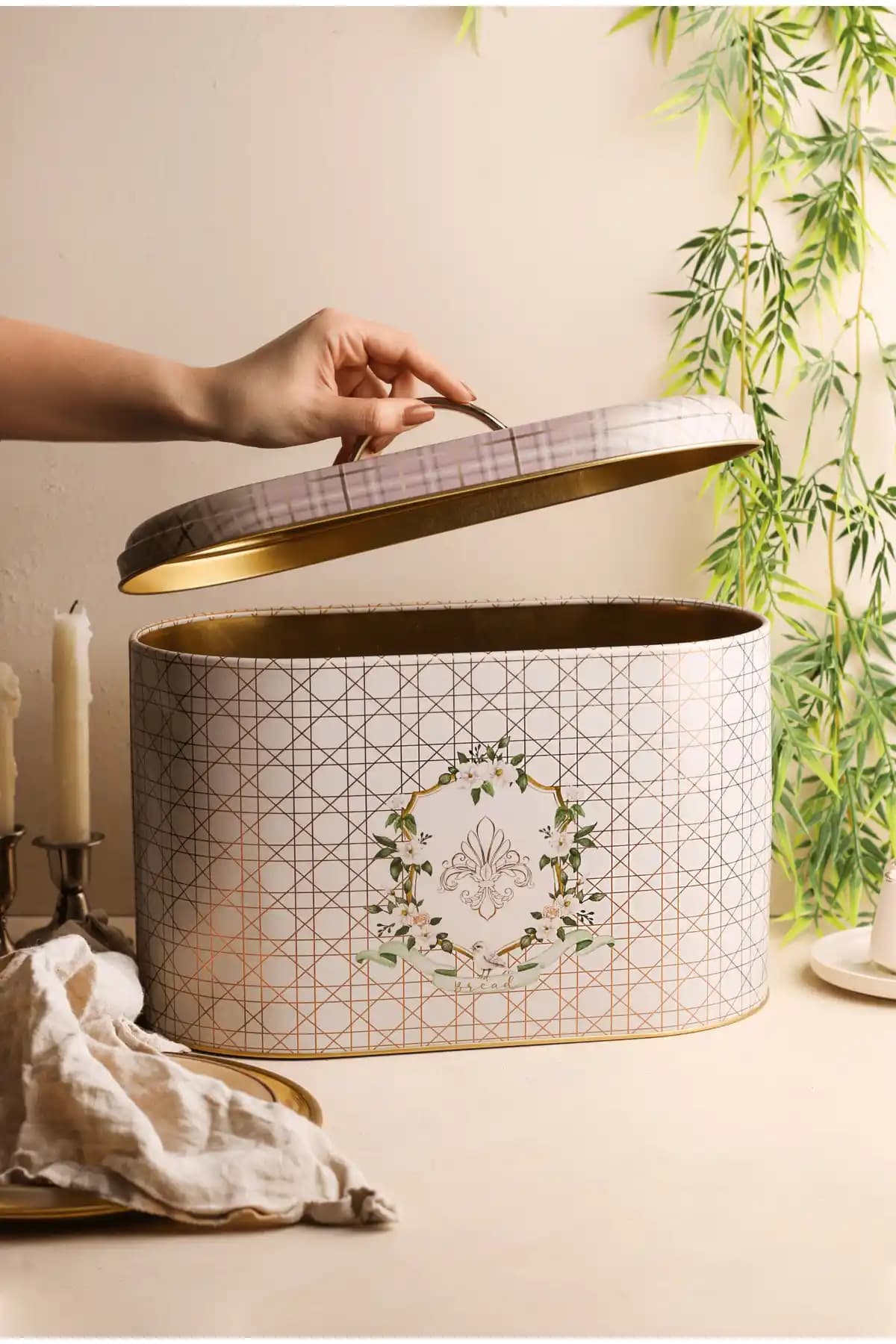 Evle Er002-u7 Rosy Desenli Ekmeklik: Şık ve Dayanıklı Mutfak Aksesuarı