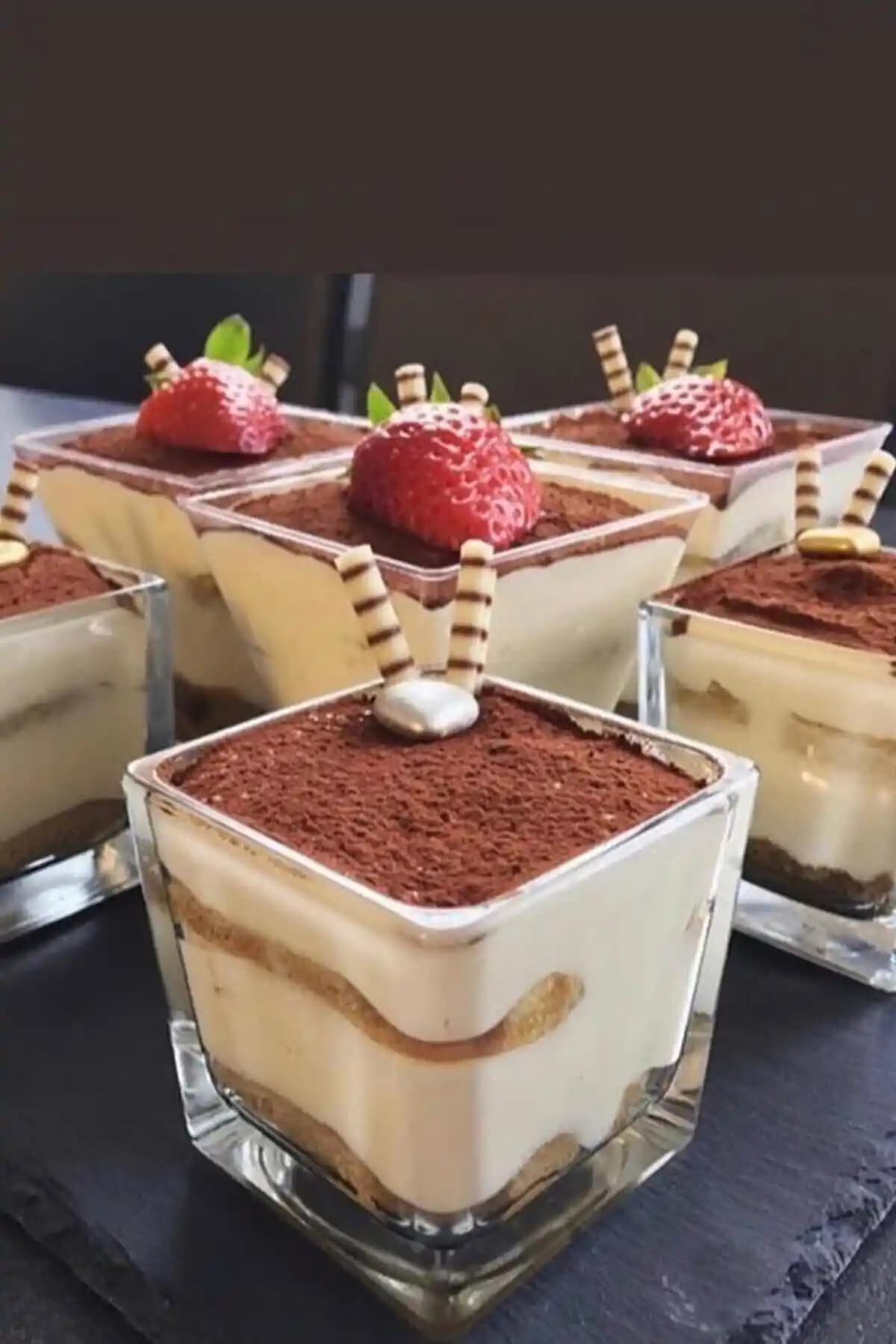 Genel Markalar 6'lı Cam Kare Cup Magnolia: Estetik ve Fonksiyonellik Sunan Modern Kase Seti