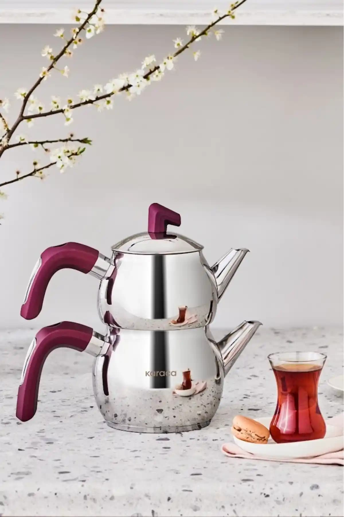 Karaca Viyola İndüksiyon Tabanlı Midi Çaydanlık Takımı Mürdüm Renkli Estetik ve Dayanıklı Tasarım