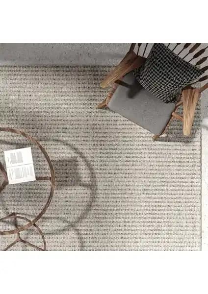Karşılaştırmalı İnceleme: Cool Halı Milano 666 Gri Hasır ve Vera 1455 Vizon Modelleri