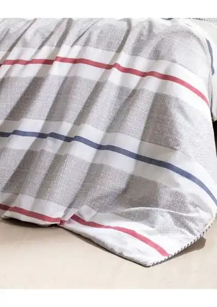 Madame Coco Burcet ve Madame Coco Marc King Size Pamuklu Nevresim Takımları Karşılaştırması