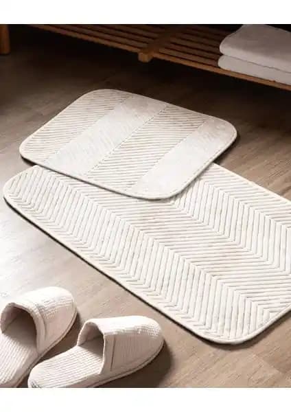 Madame Coco Eze ve Norris Banyo Paspası Karşılaştırması Ürün Özellikleri ve Kullanıcı Yorumları