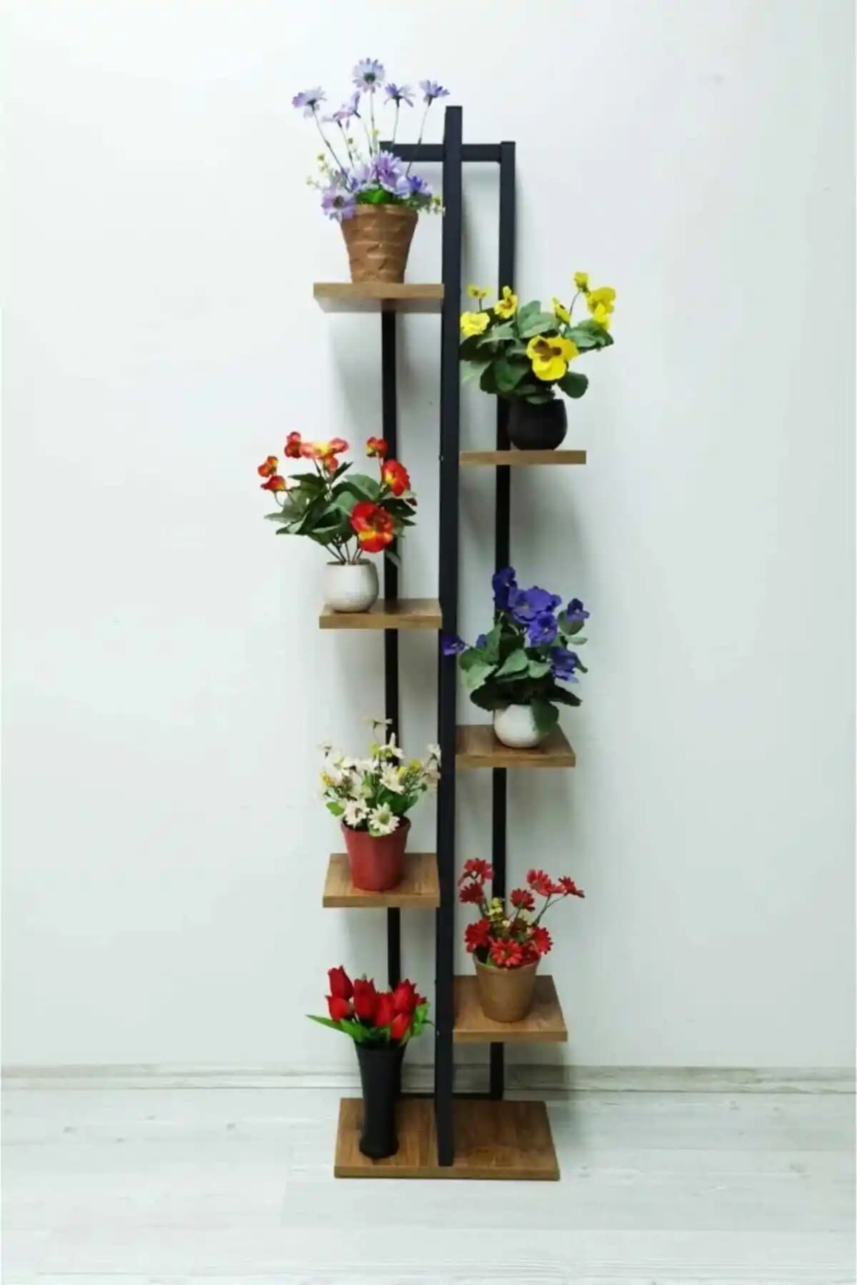 Modern 7 Bölmeli Metal Dikey Çiçeklik Dar Alanlar İçin Pratik Dekorasyon Çözümü