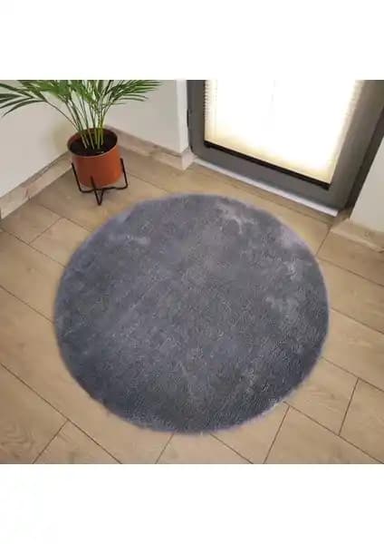 Peluş Halı Karşılaştırması: Lagom Life ve Trivago Ürünlerinin Özellikleri ve Kullanıcı Yorumları