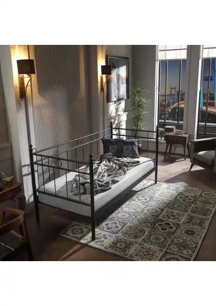 Unimet Alpas ve Lalas Tek Kişilik Metal Karyolalar Karşılaştırması