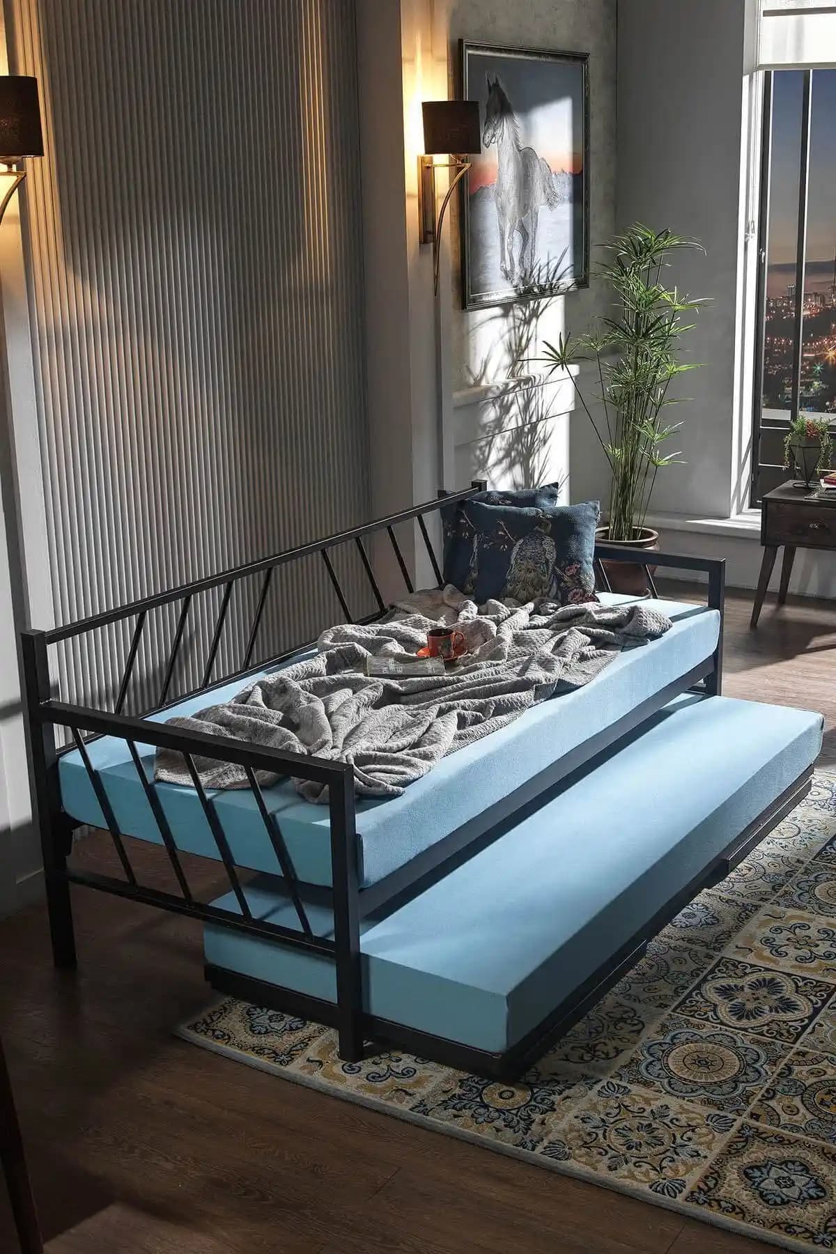 Unimet Glory Yavrulu Daybed: Modern ve Fonksiyonel Metal Yatak ve Oturma Çözümü