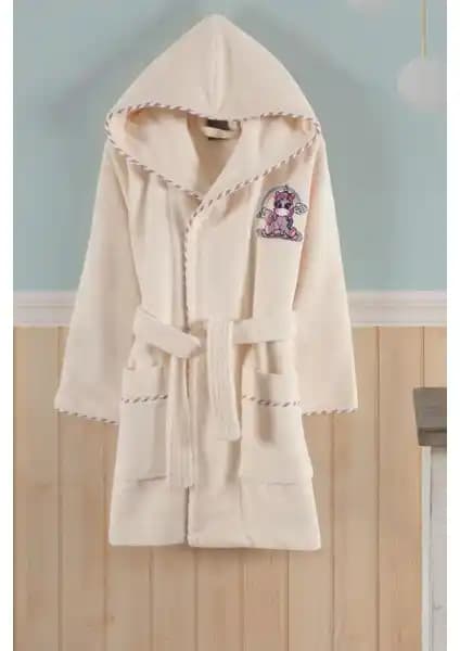 Varol Bambu Nakışlı Bornozlar Karşılaştırması: Kalite, Konfor ve Tasarım Analizi