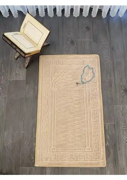 Veldena İnci Kadife Kumaşlı Seccade: Konfor ve Estetiği Bir Arada Sunan Dini İbadet Ürünü