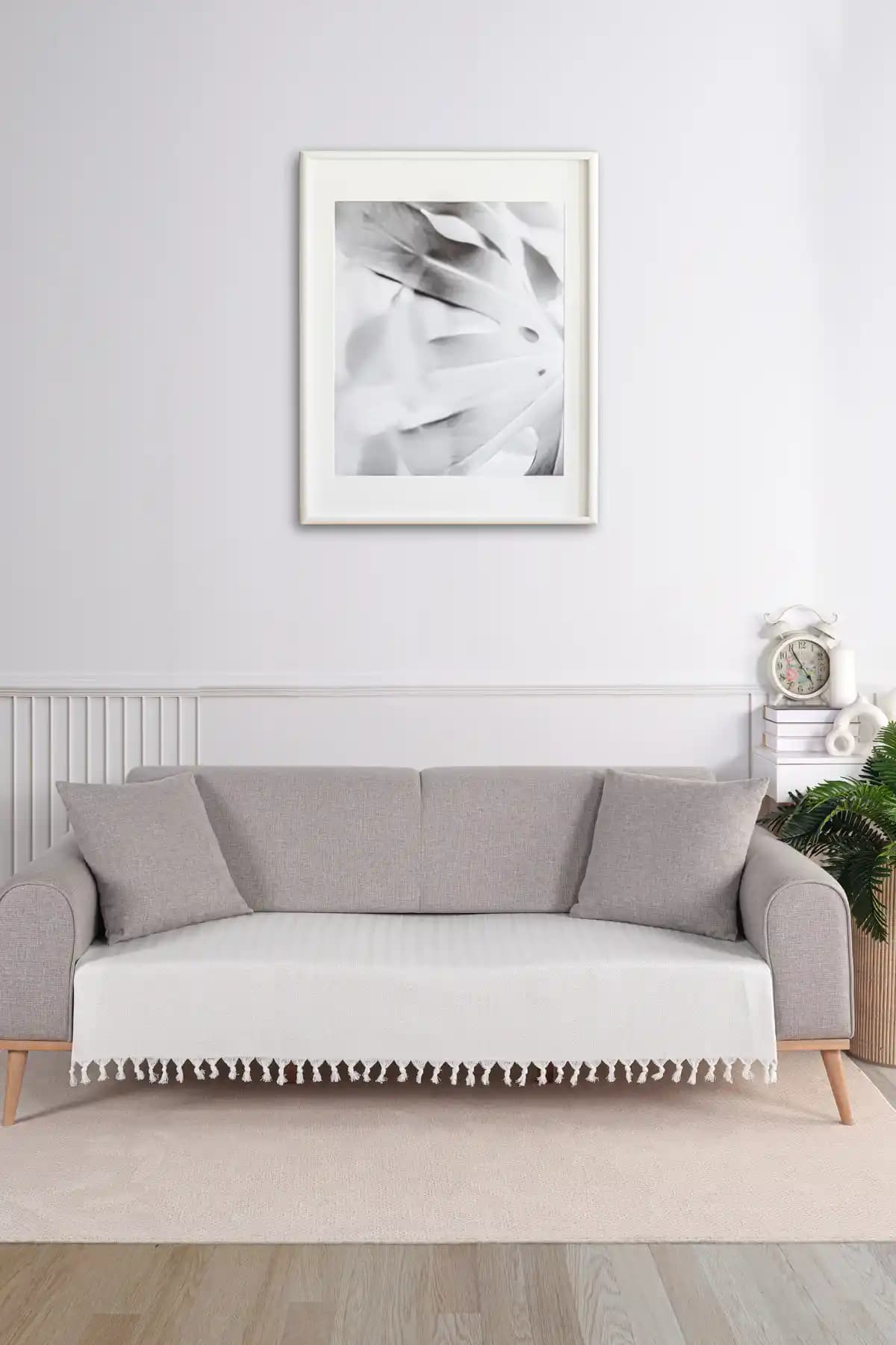 Viaden Ella Koltuk Örtüsü: Modern ve Çevre Dostu Tasarım ile Şıklık ve Dayanıklılık