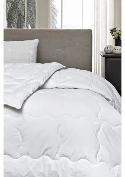 Yün Yorgan ile Silikon Elyaf Yorgan Karşılaştırması: Malzeme, Konfor ve Performans Analizi