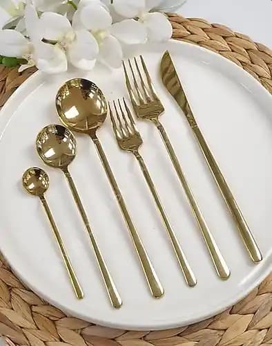 36 Parça Gold Çatal Bıçak Takımı ile Şıklık ve Fonksiyonellik Sağlayın