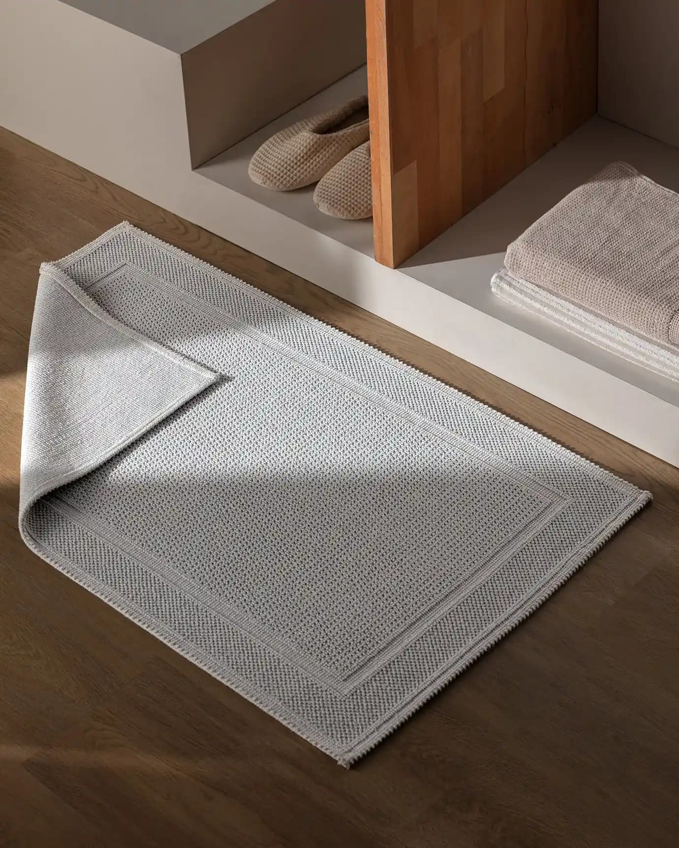 60x100 Banyo Paspası Seçenekleri ve Dekorasyon İpuçları