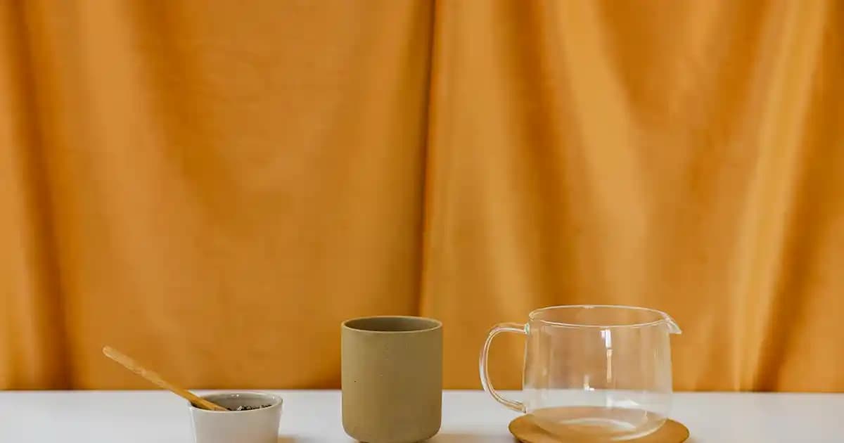 Altın Nazar Boncuğu Ucu Dekorasyonda Zarafet ve Koruma Sağlayan Detaylar