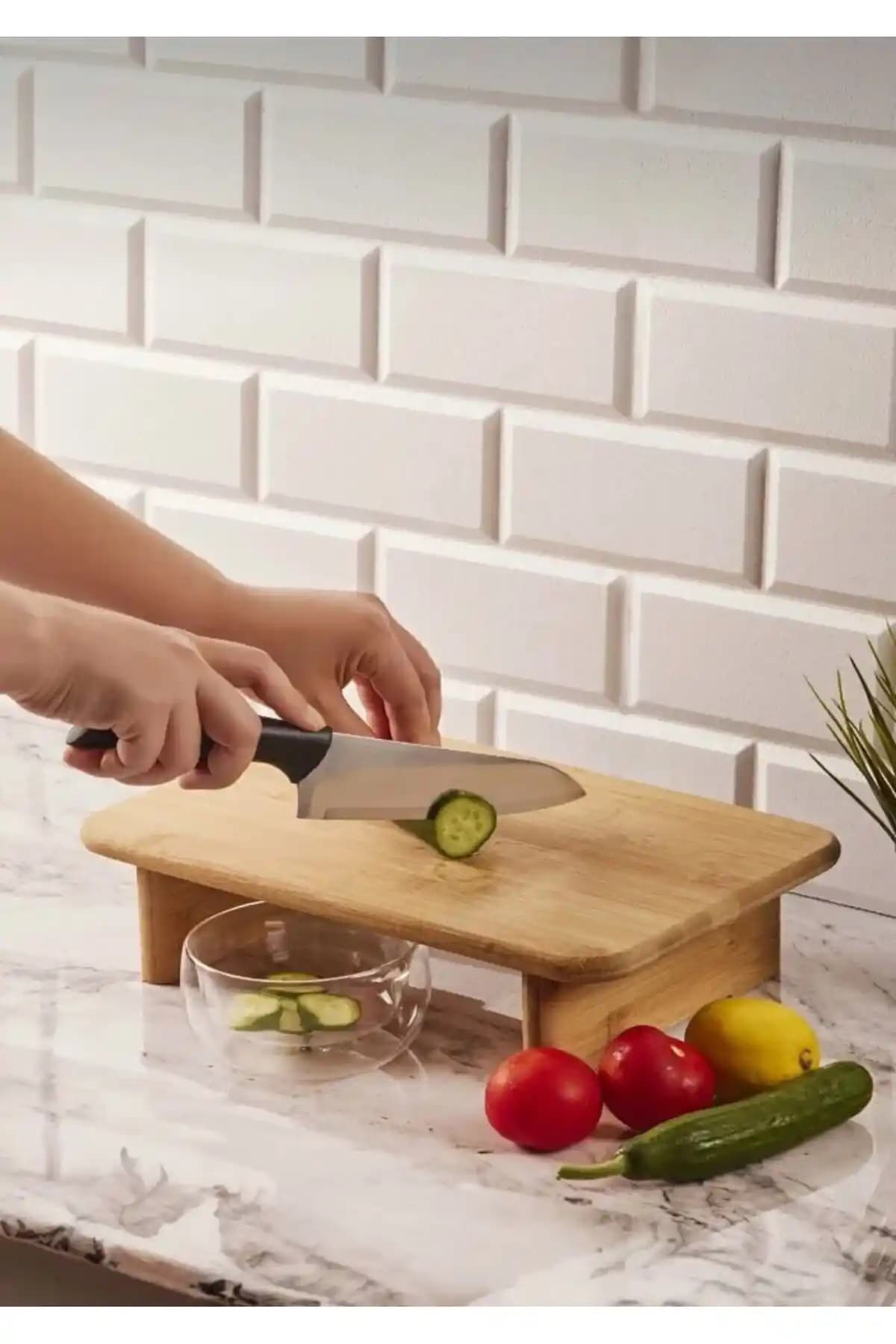 Ayaklı Ekmek Tahtası ile Modern ve Şık Mutfak Dekorasyonu Nasıl Yapılır