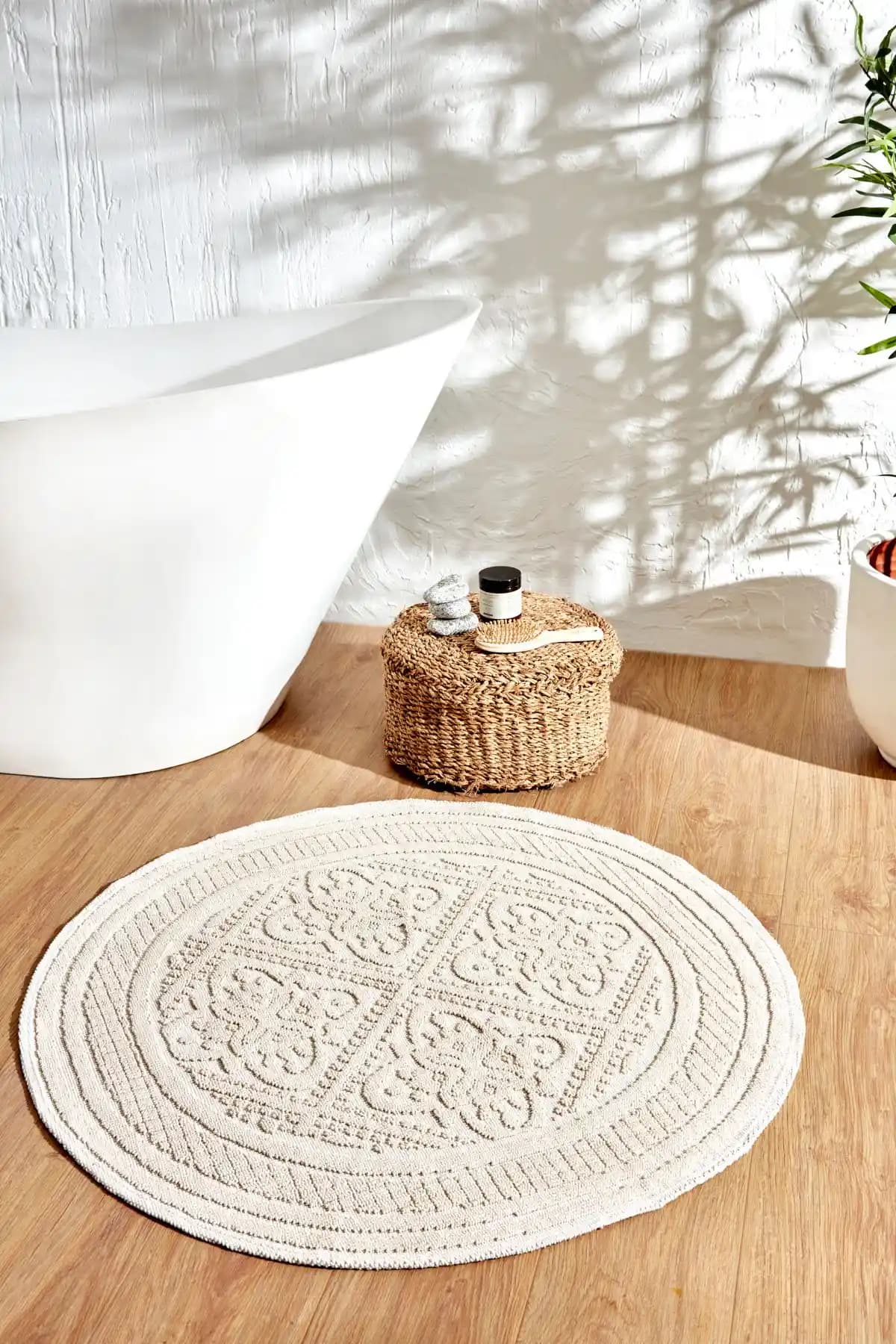 Banyo Dekorasyonunda Yuvarlak Paspasların Avantajları ve Seçim İpuçları