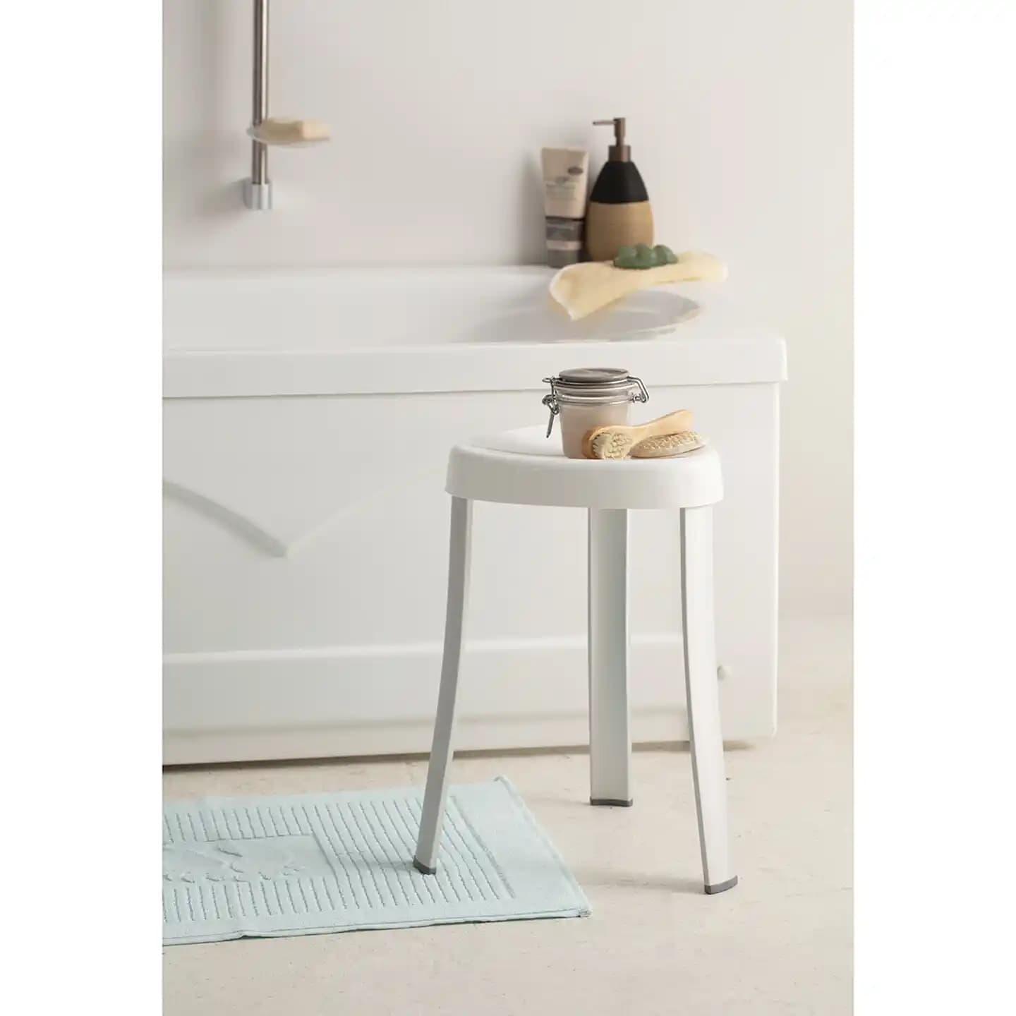 Banyo Taburesi Seçimi ve Dekorasyonda Kullanım İpuçları