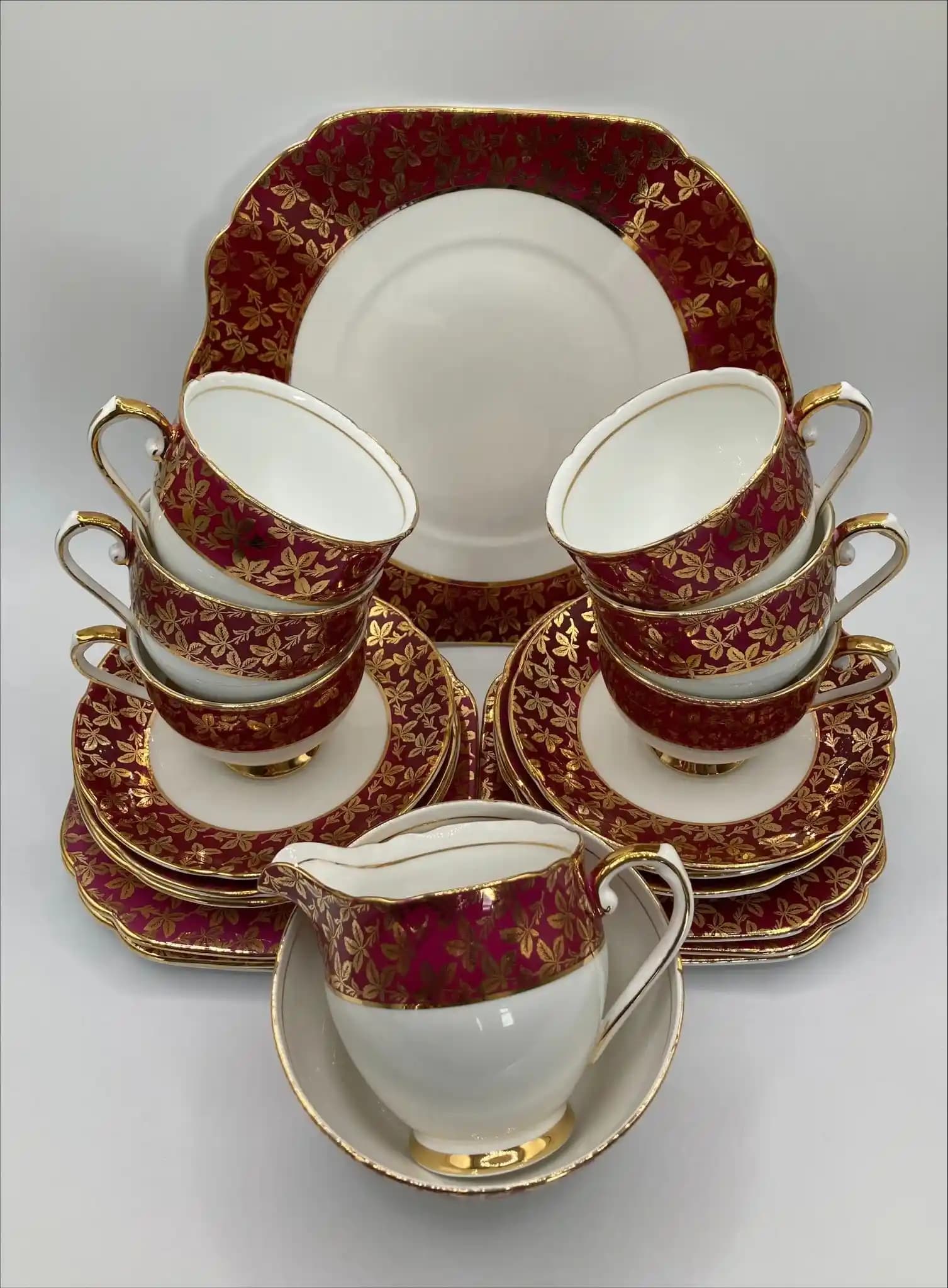 Bone China Nedir? Dekorasyon ve Mobilyada Zarafetin Simgesi