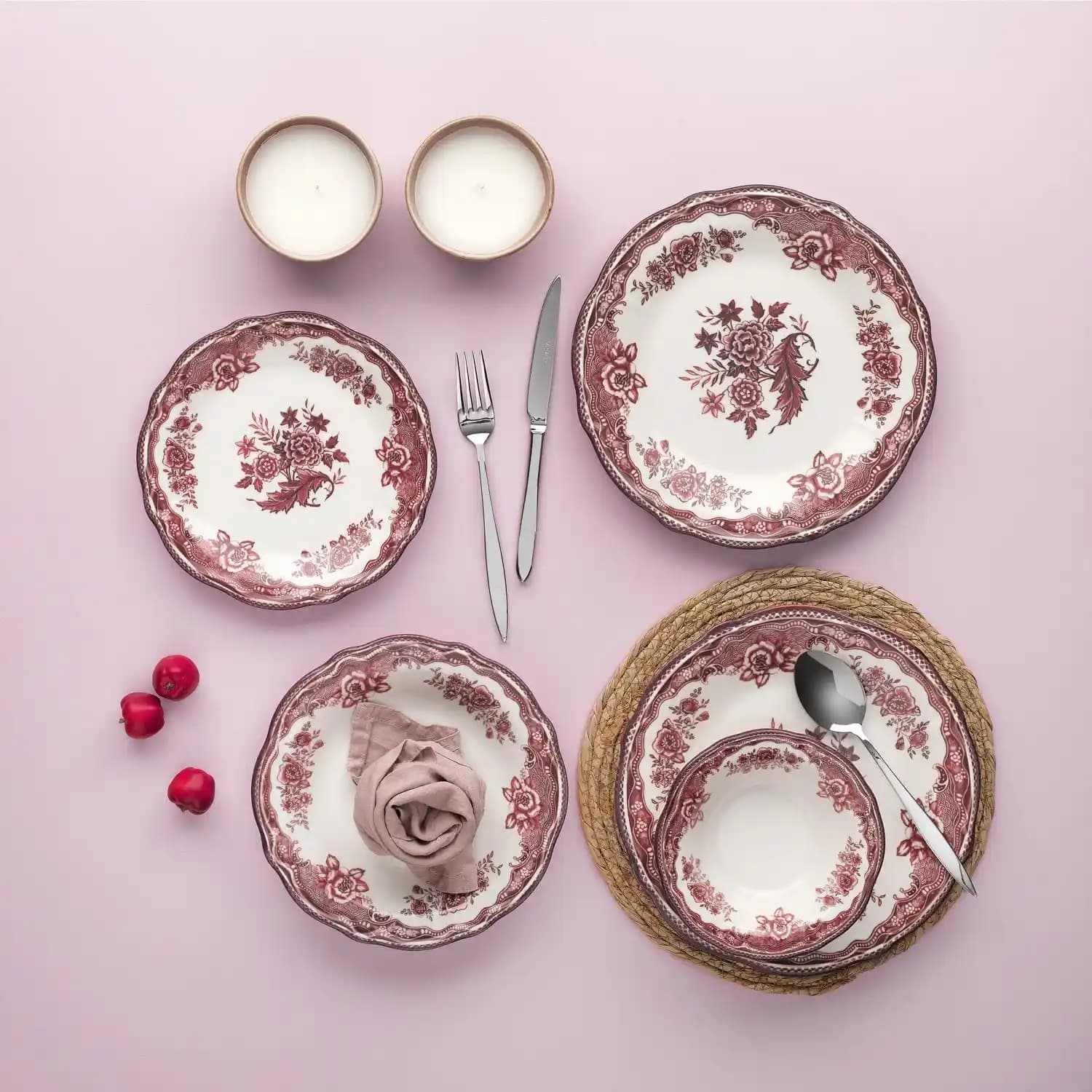 Bordo Yemek Takımı Seçerken Dikkat Edilmesi Gerekenler ve Dekorasyon İpuçları