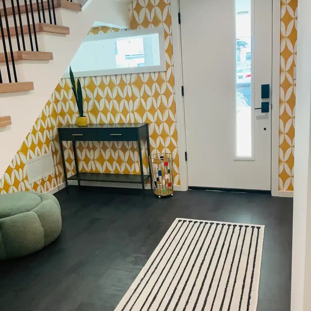 Giriş Holü Dekorasyonunda Estetik ve Fonksiyonellik: Sahil Evi İçin Pratik Çözümler