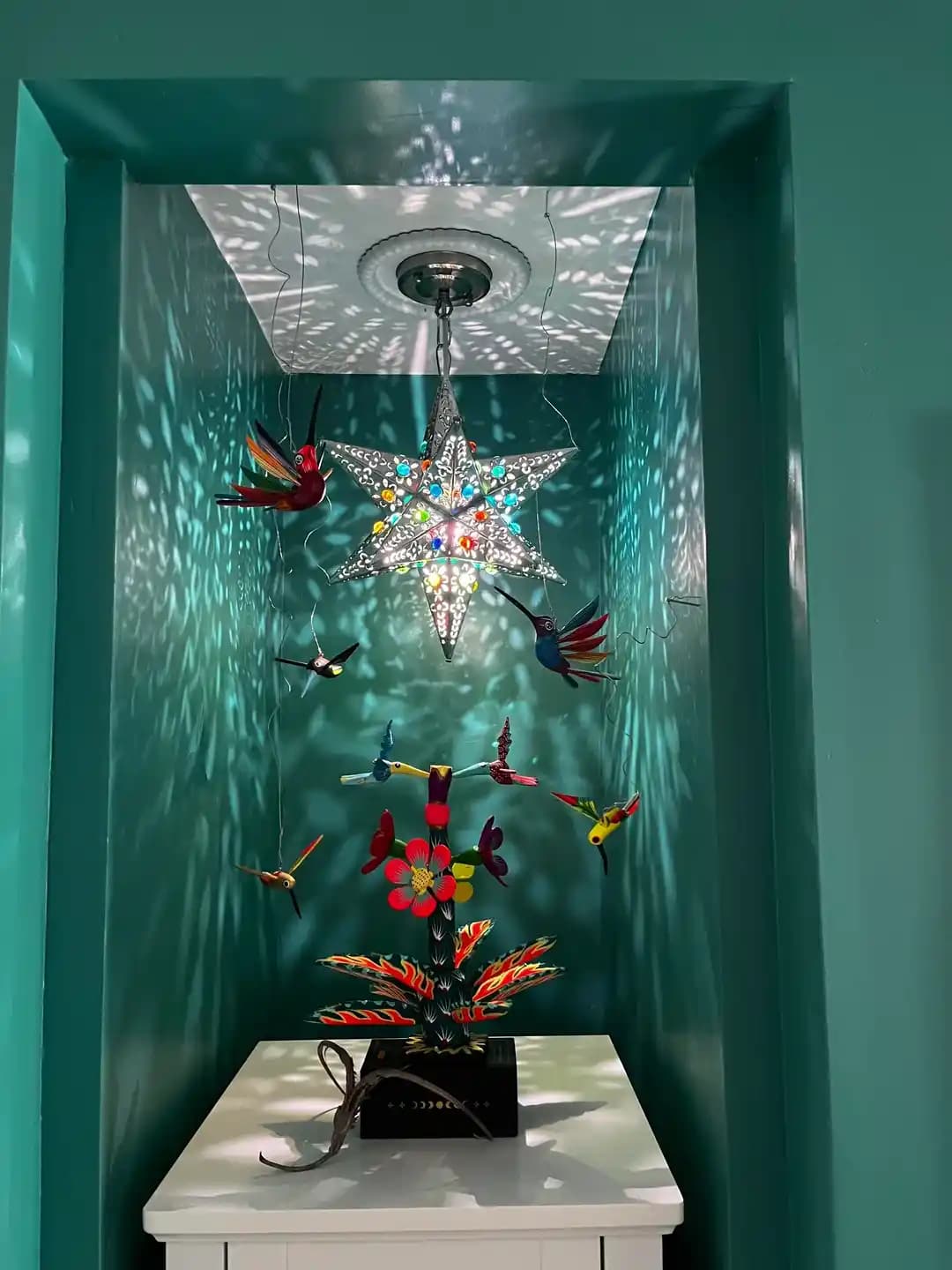 Mutfak Köşenizi Alebrijes Sanatı ve Özgün Aydınlatmayla Yenilemenin Yolları