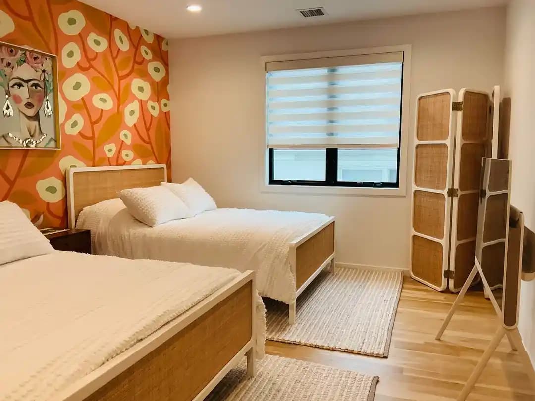 Plaj Evlerinde Misafir Odası Tasarımında Konfor ve Fonksiyonellik Öne Çıkıyor