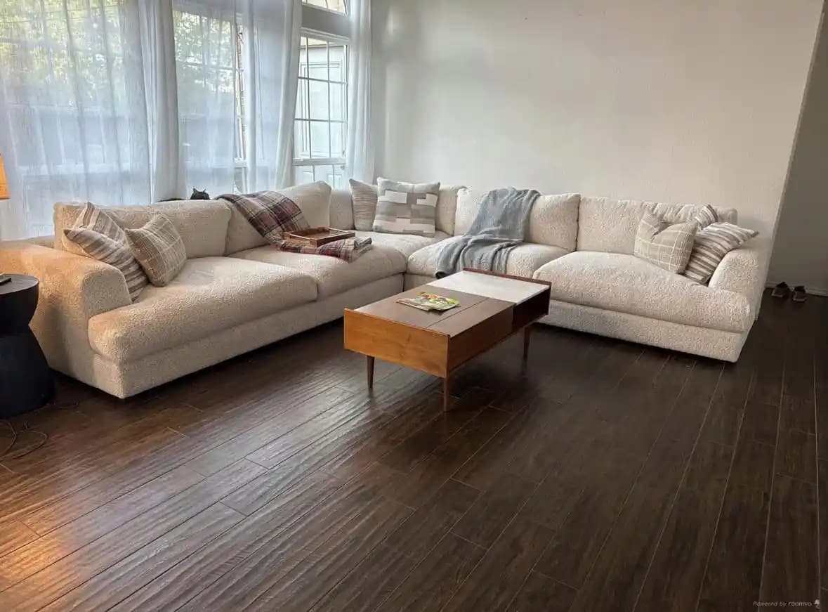 Salon Dekorasyonunda Halı, Mobilya ve Duvar Düzenlemeleriyle Sıcak Mekân Yaratma