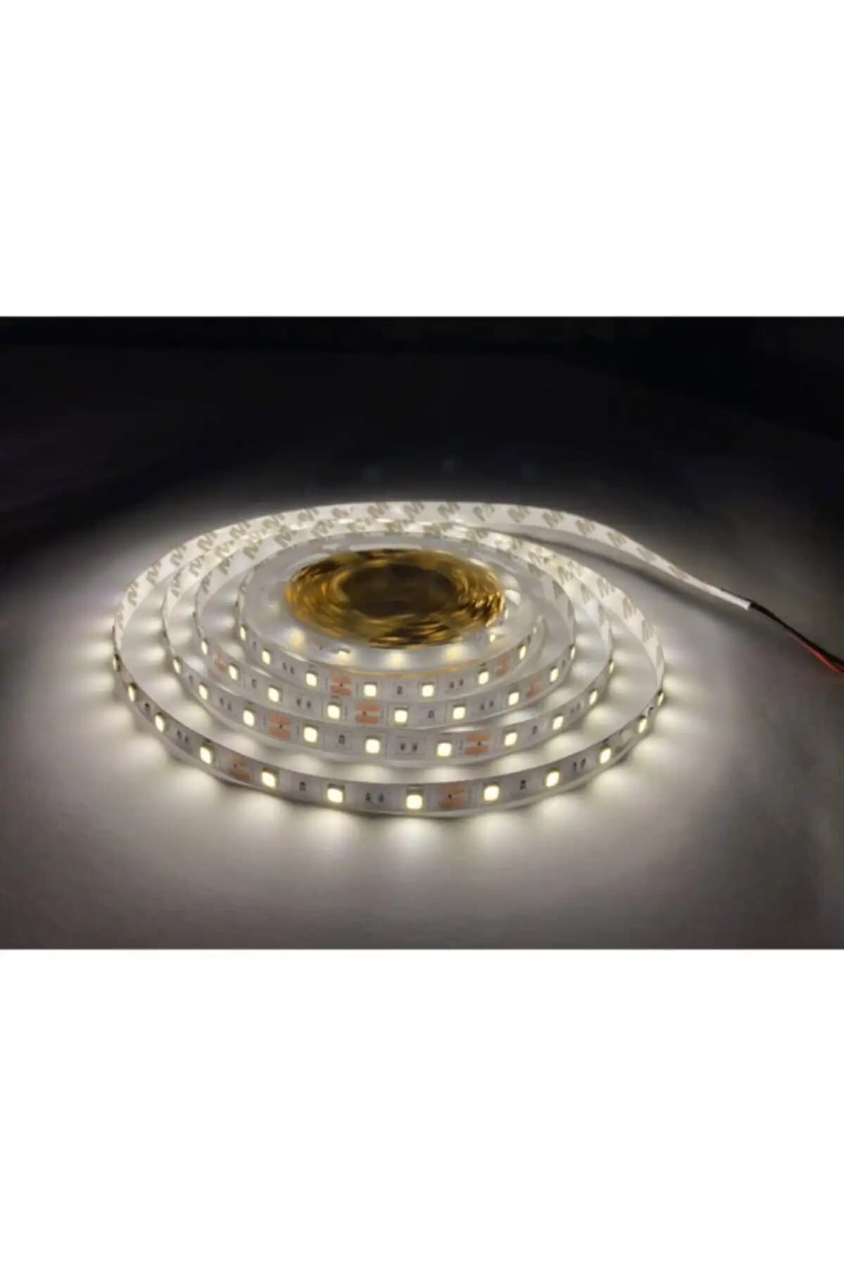 Bvs Elektronik 3 Metrelik Gün Işığı Şerit LED ve 12V Adaptör ile İç Mekan Aydınlatması