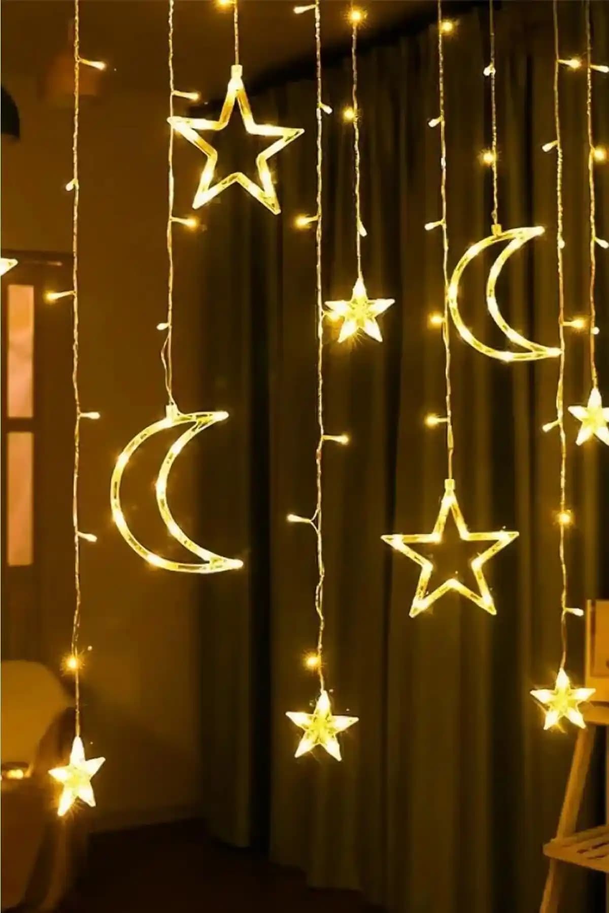 GoldenStar Yıldızlı Perde Salkım Saçaklı LED Işıklar ile Dekorasyonunuzu Zenginleştirin