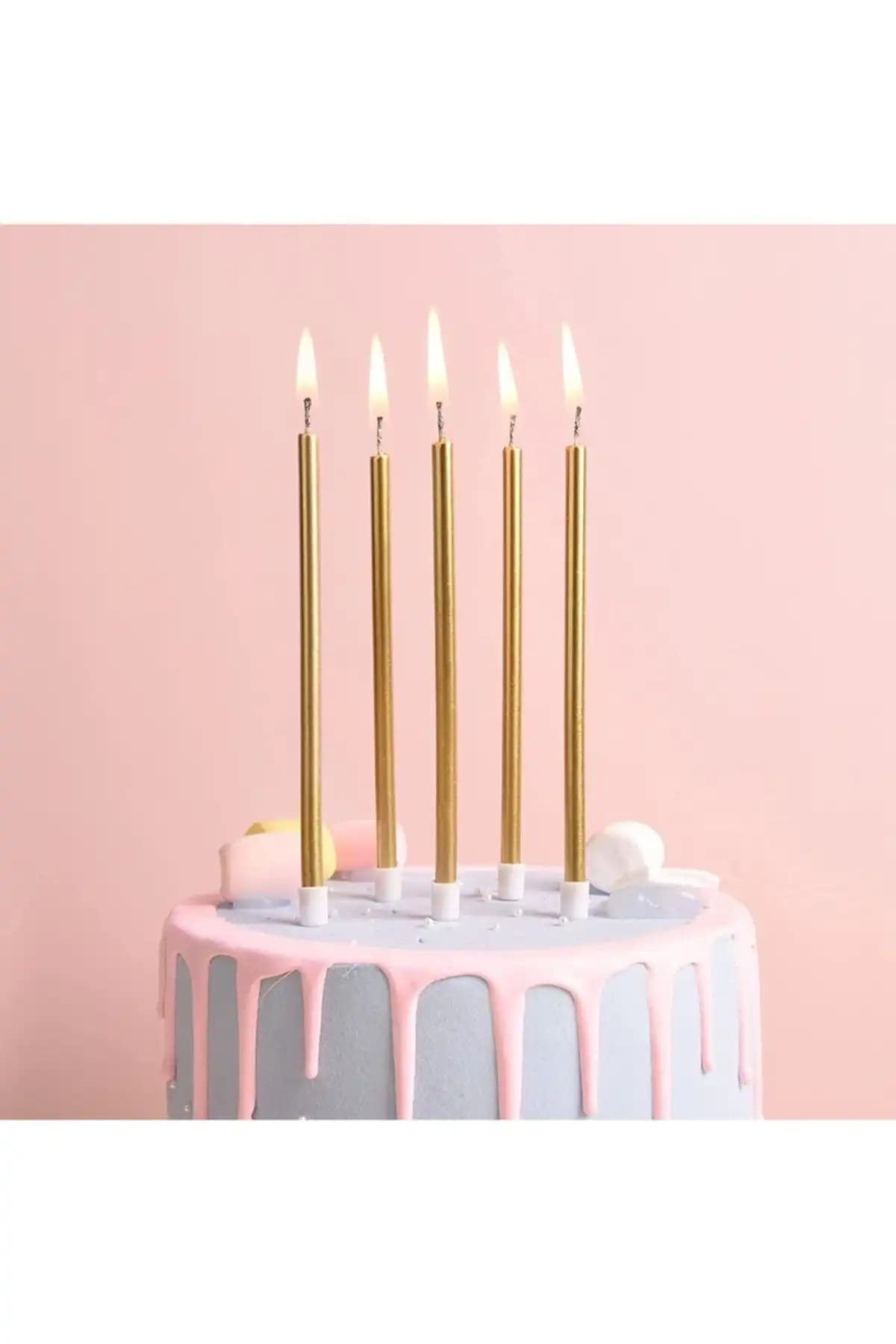 Huzur Party Store 14 cm Gold Varaklı Mum: Şık ve Dayanıklı Doğum Günü Dekorasyonu İçin