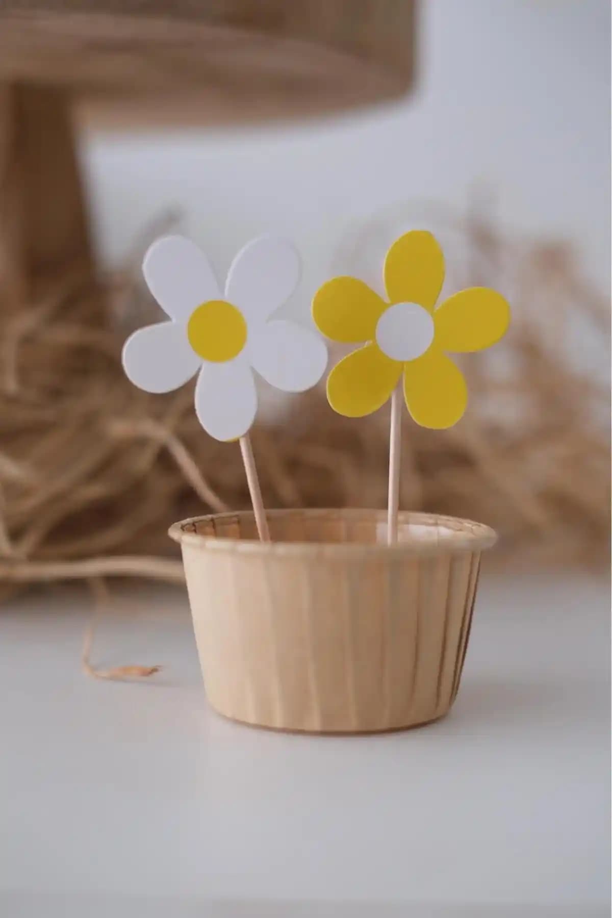 Partifabrik Papatya Temalı Cupcake ve Pasta Kürdanları Renkli ve Eğlenceli Sunumlar İçin