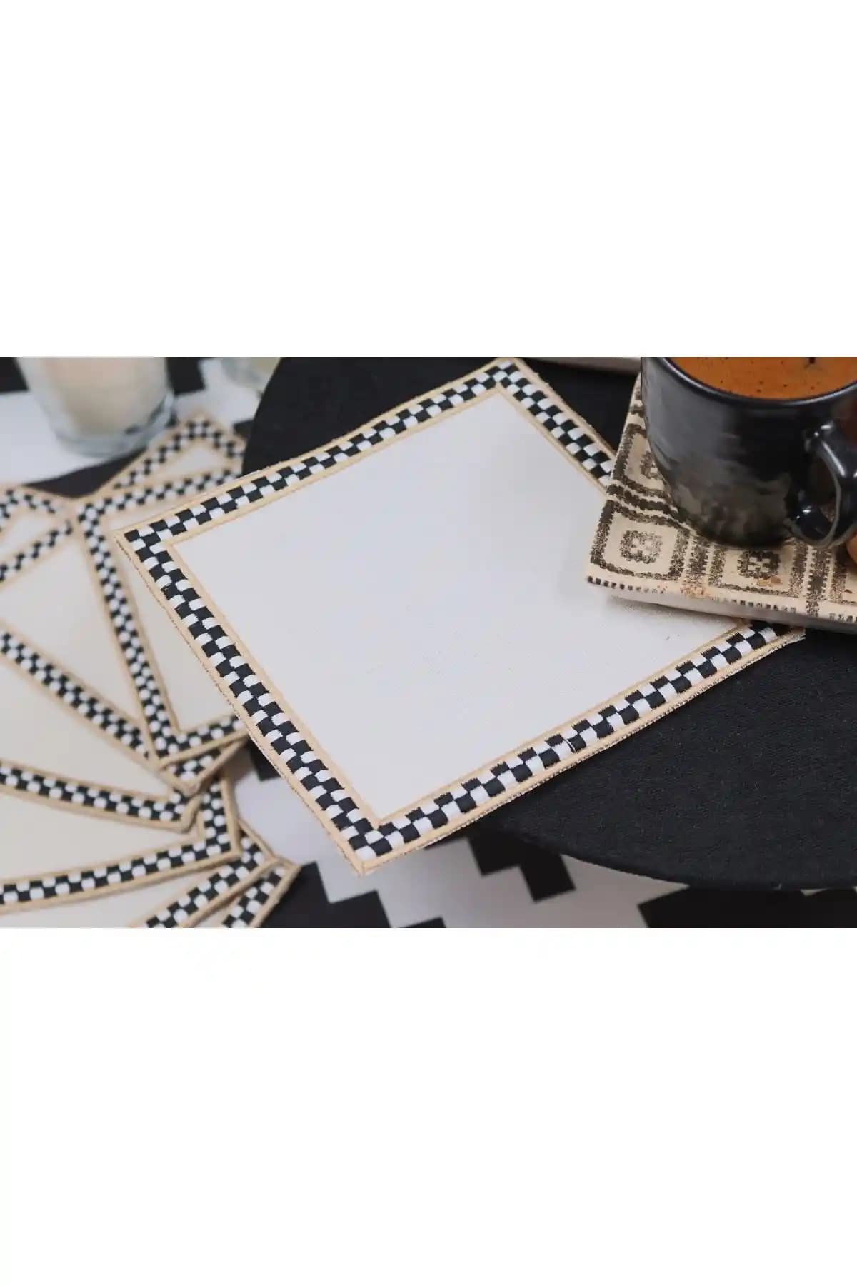 Vipceyiz Dama Desenli Nakışlı Kokteyl Sunum Peçetesi Şık ve Dayanıklı 15x15 cm Paketli