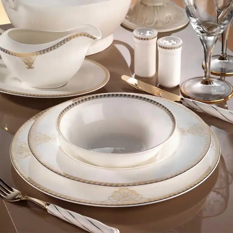 84 Parça Yemek Takımı Seçenekleriyle Şık ve Fonksiyonel Sofralar Yaratın