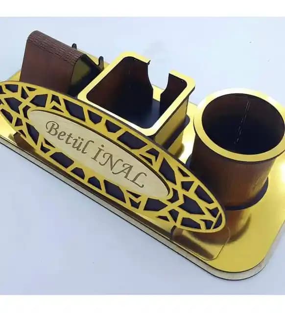 Altın Kalemlikler ile Dekorasyonda Zarafet ve Fonksiyonellik Bir Arada