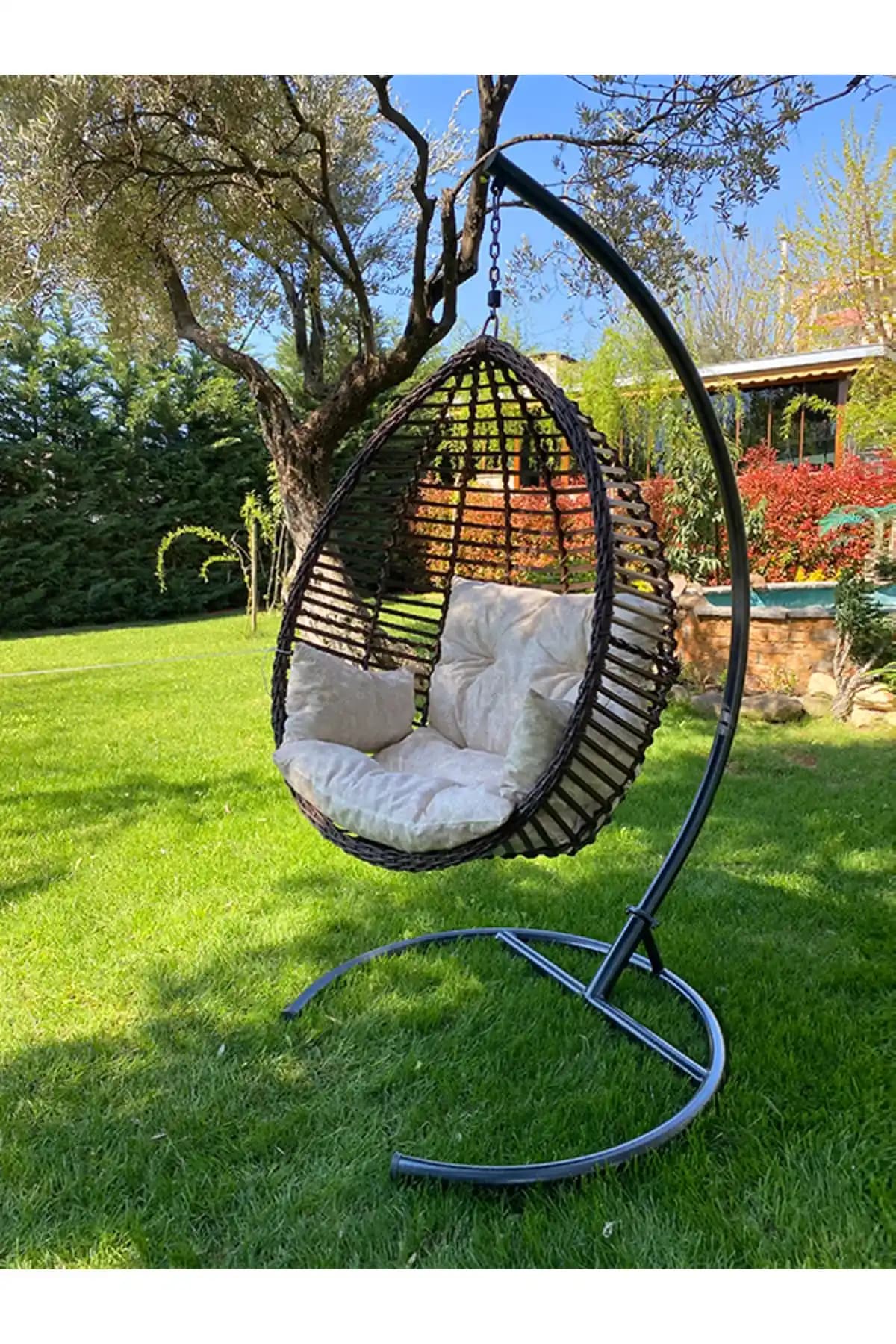 Balkon Dekorasyonunda Salıncağı Kullanımı ve Estetik Çözümler