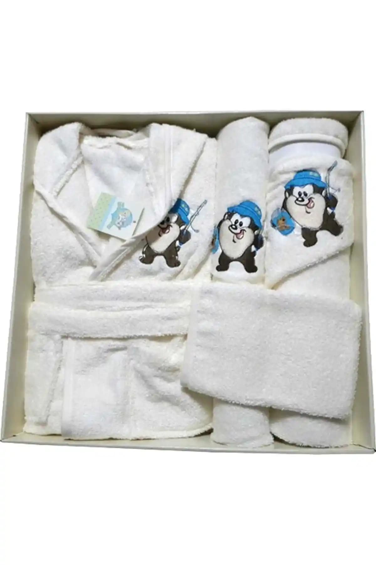 Bambu Bebek Bornoz Setleri: Doğa Dostu ve Şık Bebek Bakım Ürünleri