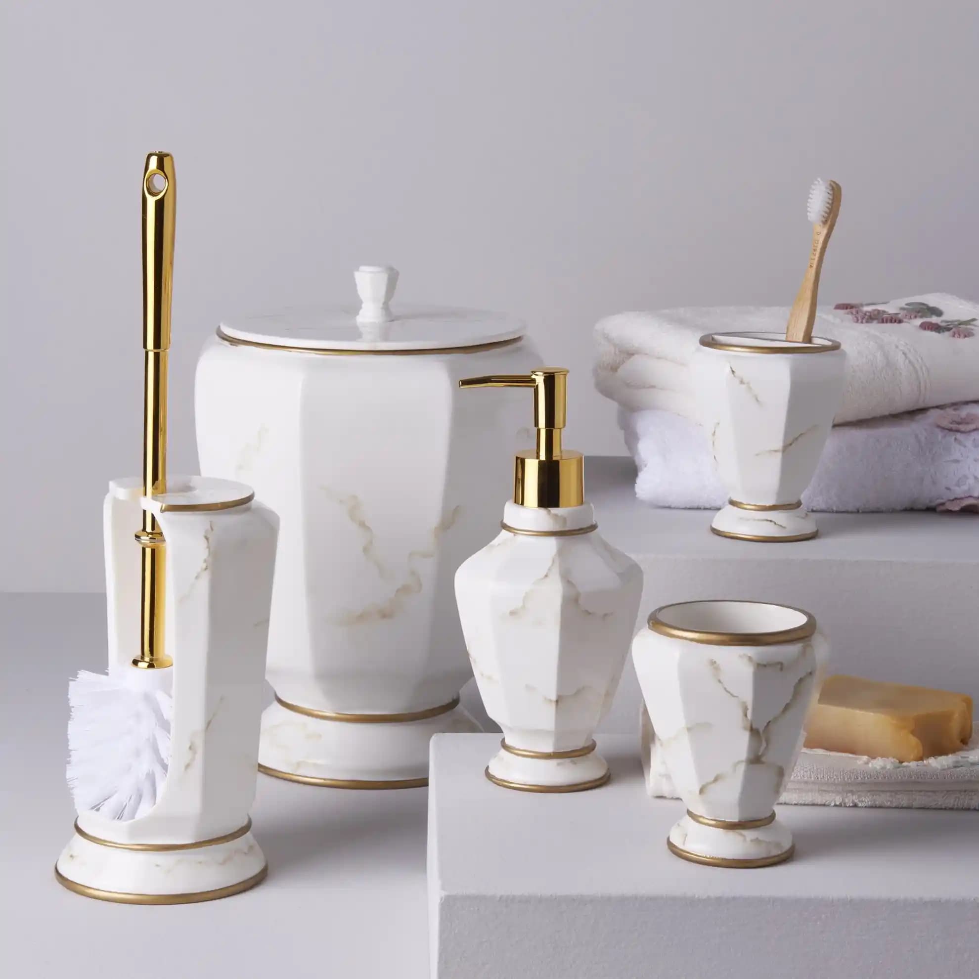 Banyo Dekorasyonunda Şıklık ve Fonksiyonellik İçin Linen Banyo Setleri