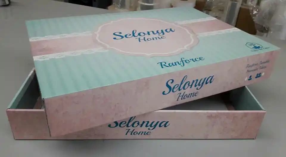 Bornoz Kutusu Seçimi ve Dekorasyonda Kullanımıyla Fonksiyonellik ve Estetiği Yakalamak