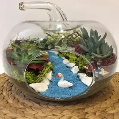 Çiçek Sepeti Teraryumları ile Modern ve Doğal Dekorasyon Çözümleri