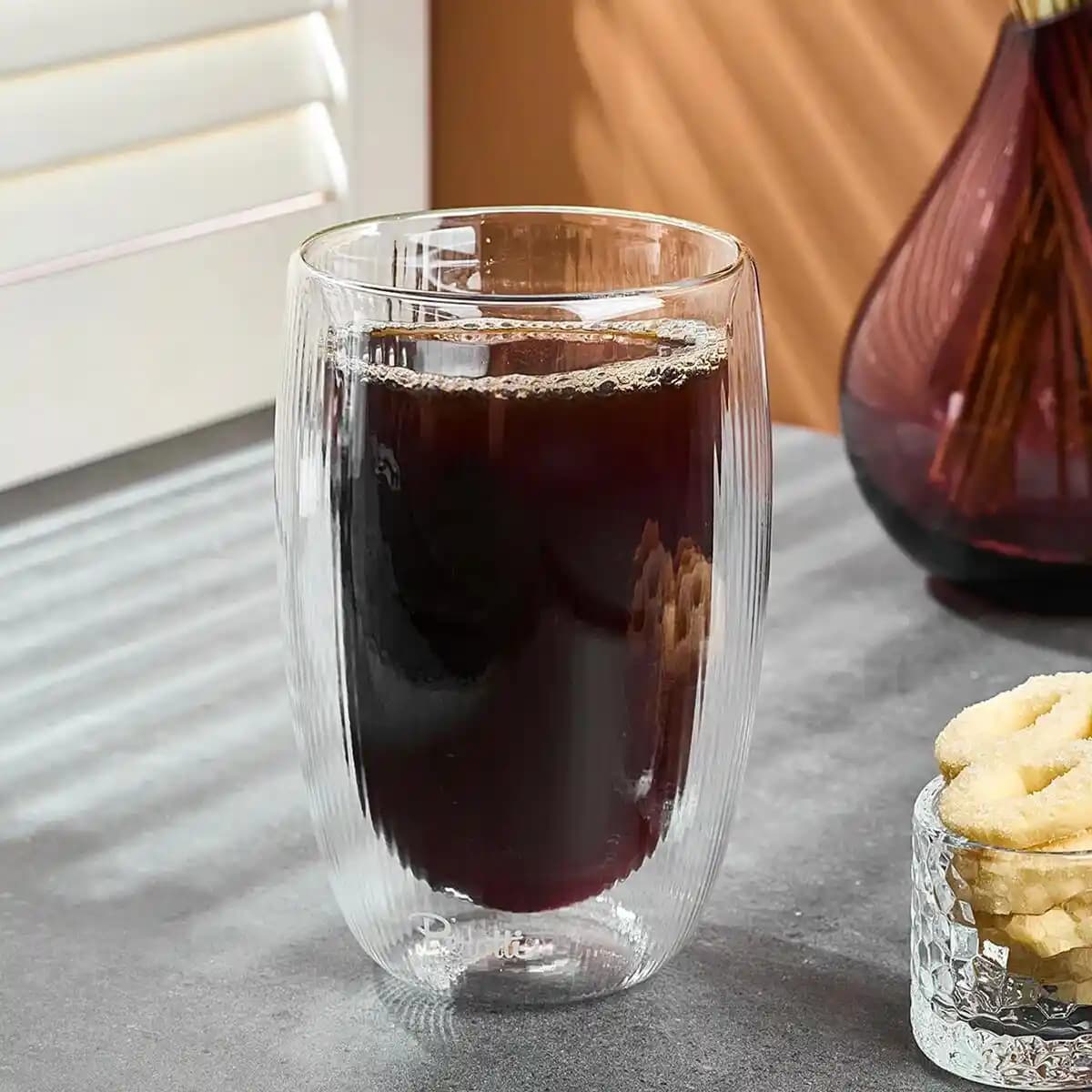 Çift Cidarlı Bardaklar: Modern Tasarım ve Fonksiyonelliğin Mükemmel Birleşimi