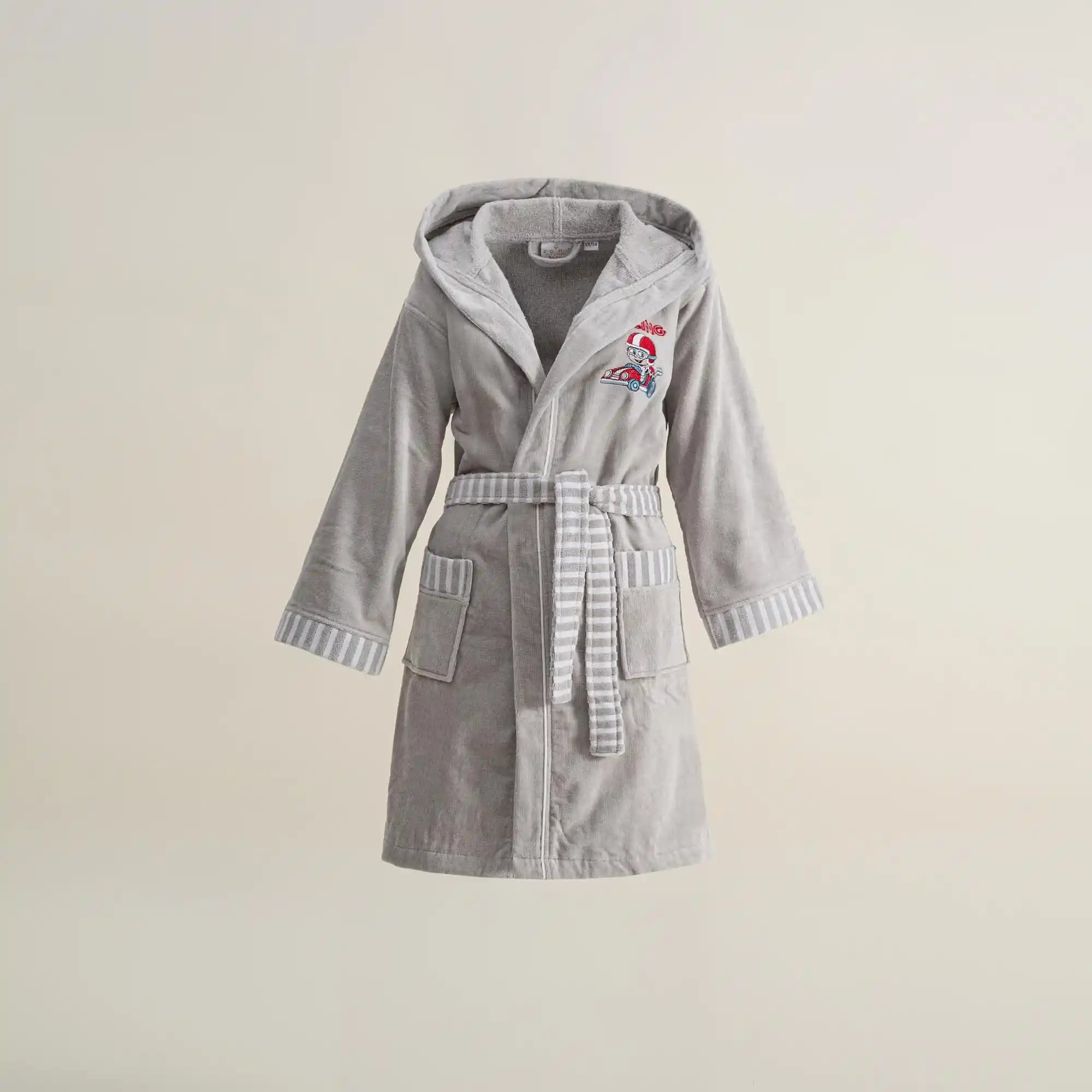 Çocuk Bornozları: Konfor ve Şıklığı Bir Arada Sunan Güncel Modeller ve Seçim Rehberi