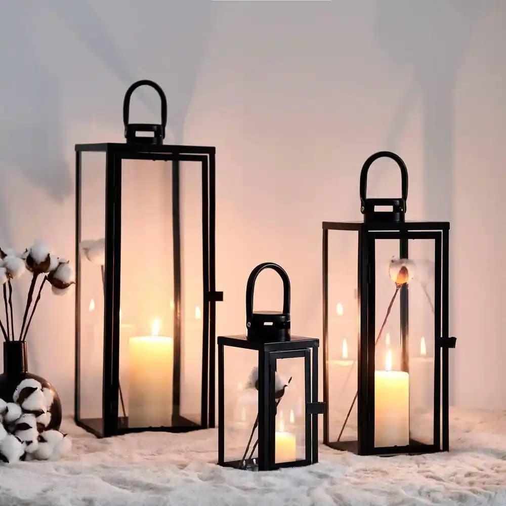 Dekorasyonda Fener Mum Kullanımı ile Mekânlara Sıcaklık ve Şıklık Katma Rehberi