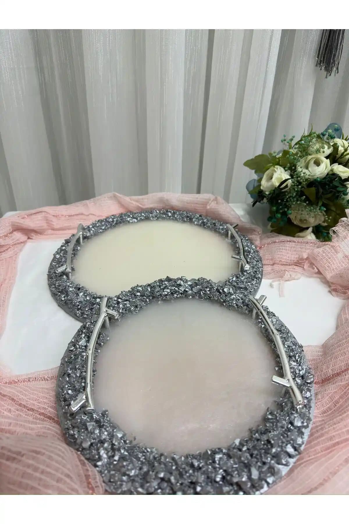 Düğün Tepsisi Seçimi ve Dekorasyonunda Estetik ve Şıklık Rehberi
