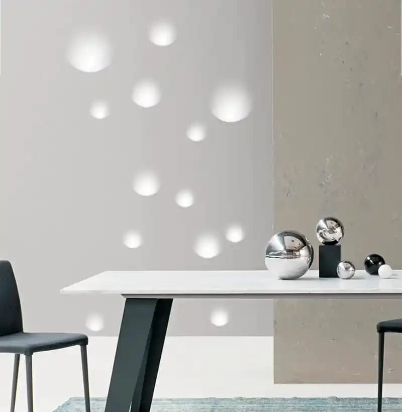 Duvar Spotlarıyla Modern İç Mekan Dekorasyonunda Estetik ve İşlevsellik