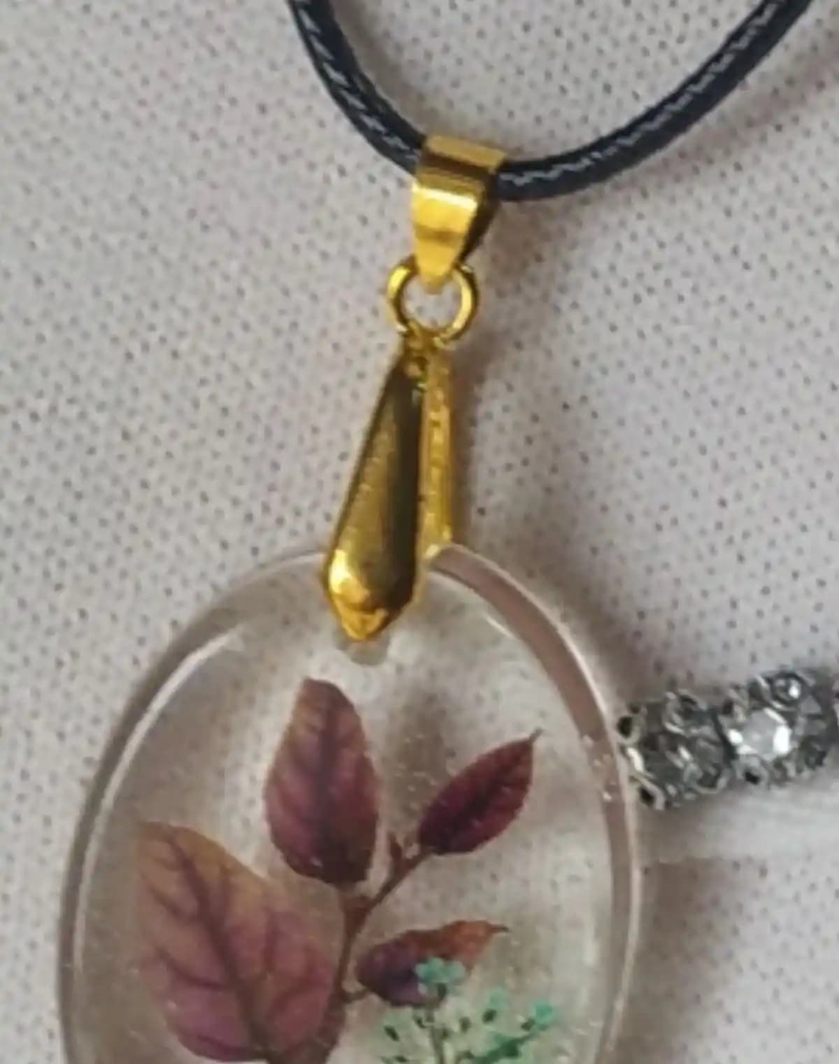 Epoksi Kolye ve Dekoratif Ürünler: Modern Tasarımlarda Yenilikçi Kullanımlar