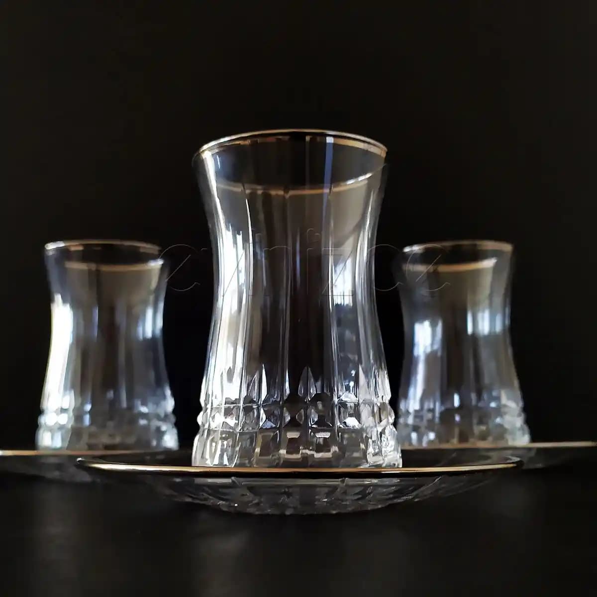 Ev Dekorasyonuna Uygun Şık ve Fonksiyonel Çay Bardağı Takımı Seçenekleri