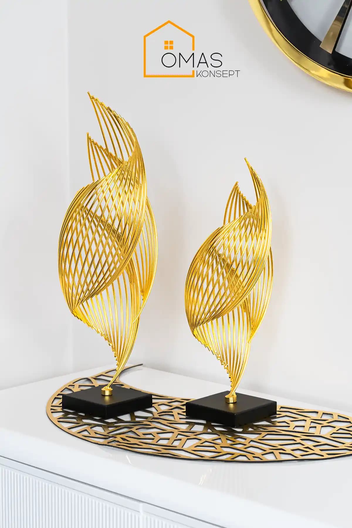 Ev Dekorasyonunda Aksesuar Seçimi ve Trendler: Şıklık ve Fonksiyonellik