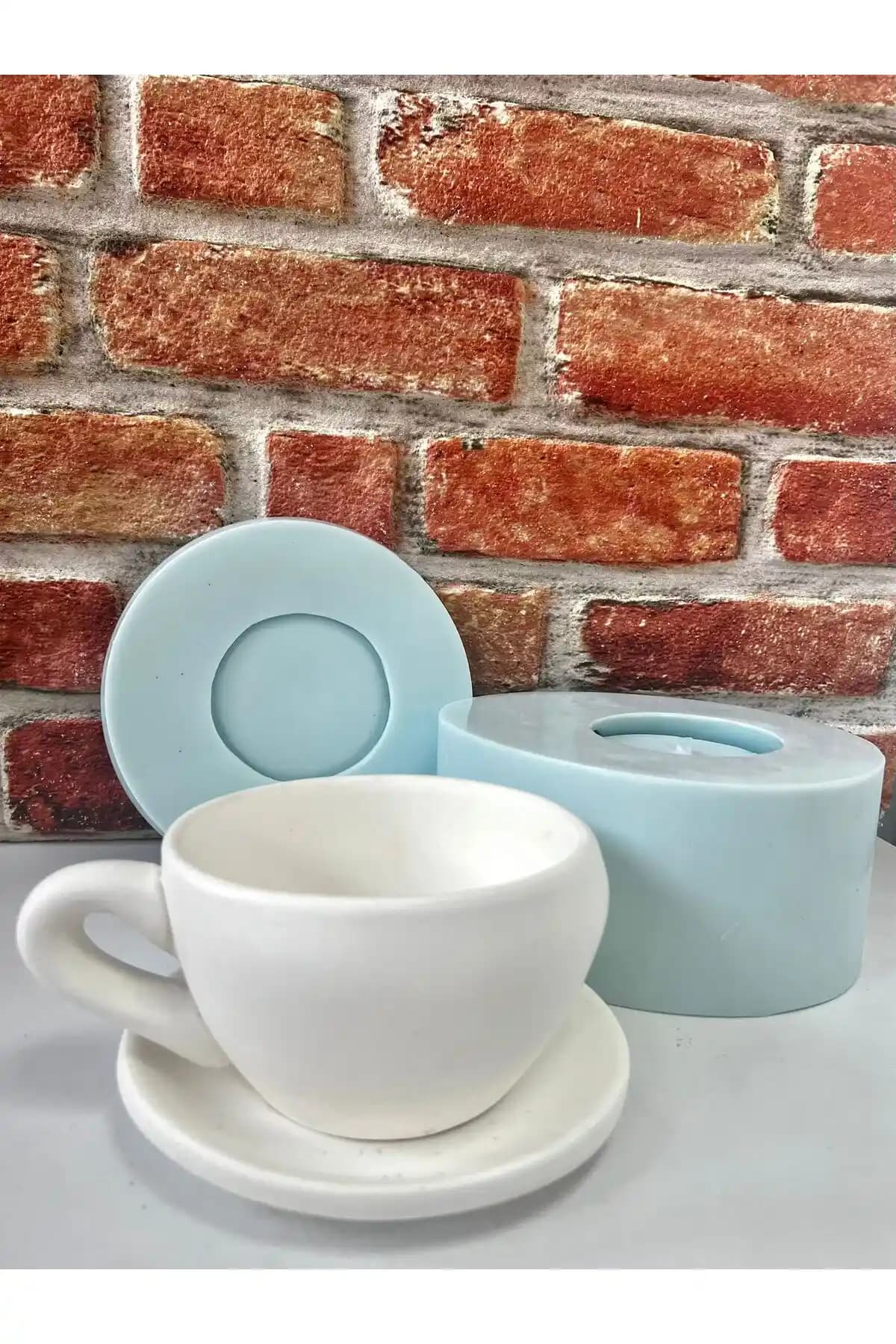 Fincan Saksı Dekorasyonu: Estetik ve Sürdürülebilirlik ile Şık Mekânlar Yaratın