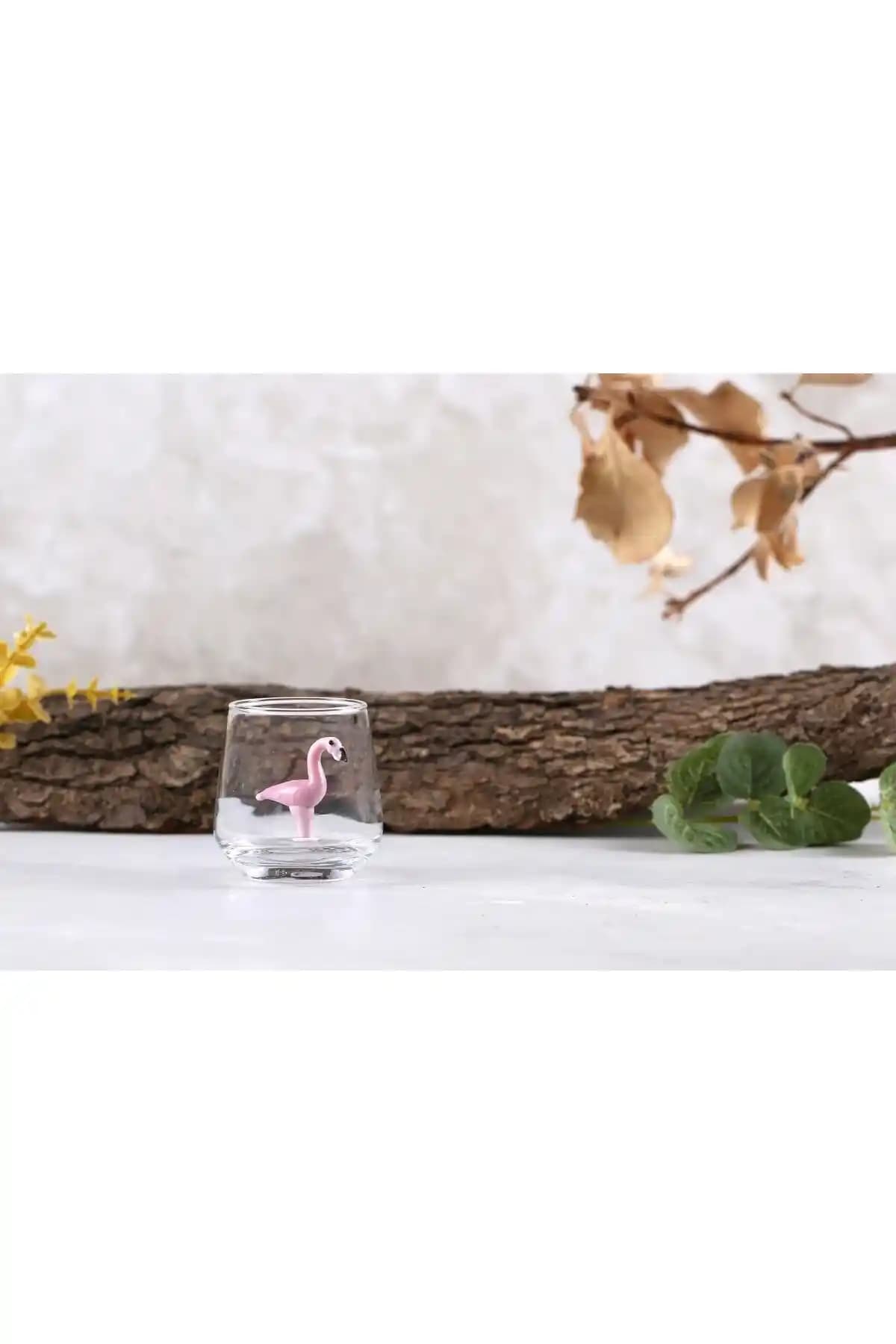 Flamingolu Çay Bardağı Dekorasyonda Şıklık ve İşlevselliğin Buluşması